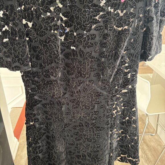 Vampire's Wife Short Black Velvet Dress - Size 14/18UK - NWT - Picture 12 of 16